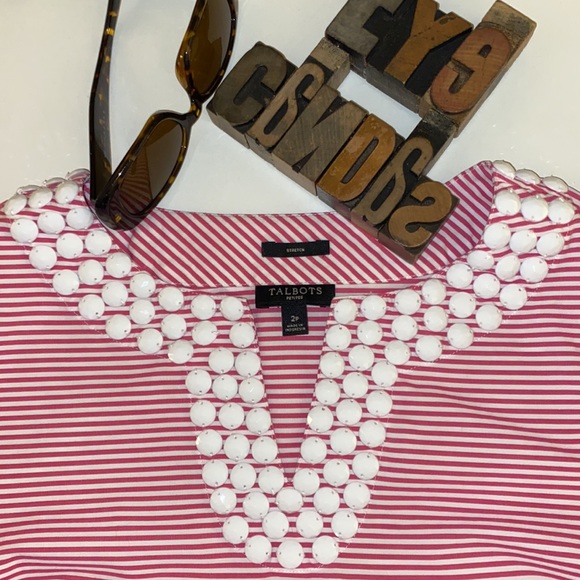 ❤️HOST PICK❤️TALBOTS Split/Embellished Neck Striped Sleeveless Top - Picture 3 of 8